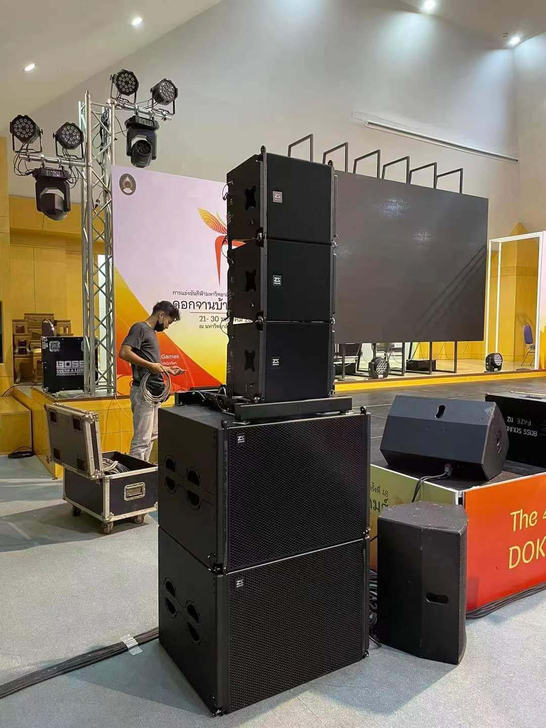 Hệ thống Âm thanh PA hoạt động tại một buổi họp báo ở Thái Lan 