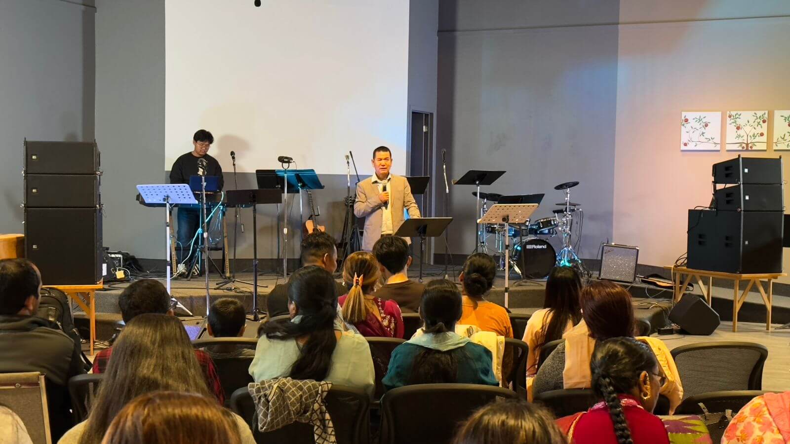 ZSOUND LA110 & LA110S Làm phong phú Buổi lễ Nhà thờ ở Canada với Âm thanh Vượt trội 