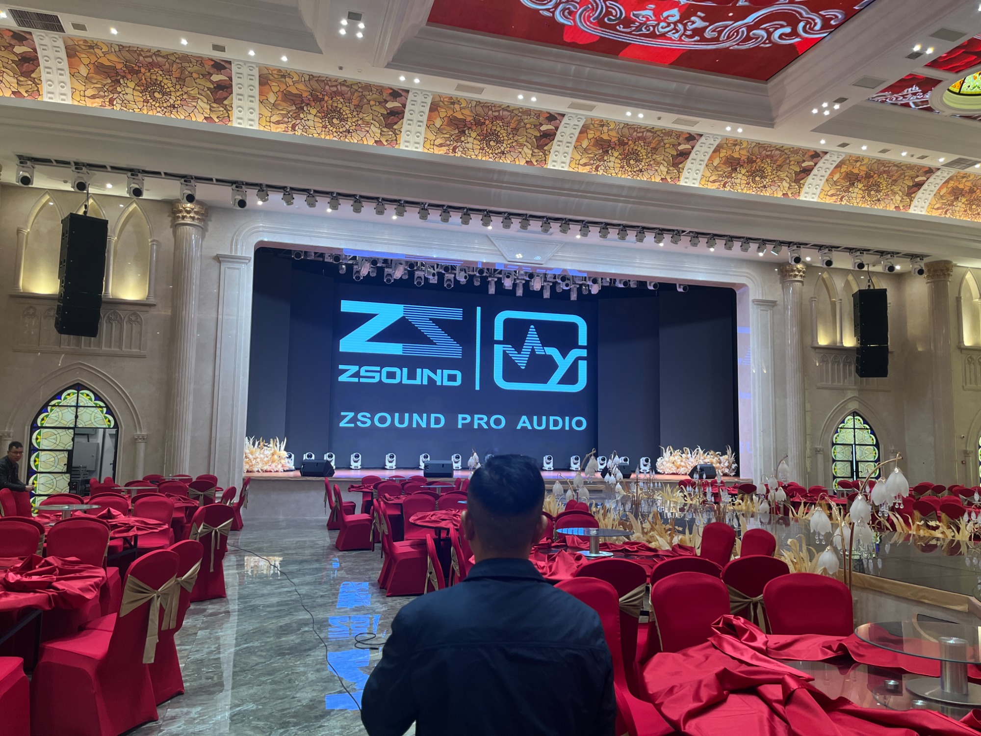 Hệ thống Âm thanh Tiệc cao cấp cho Độ phủ hơn 800m² 