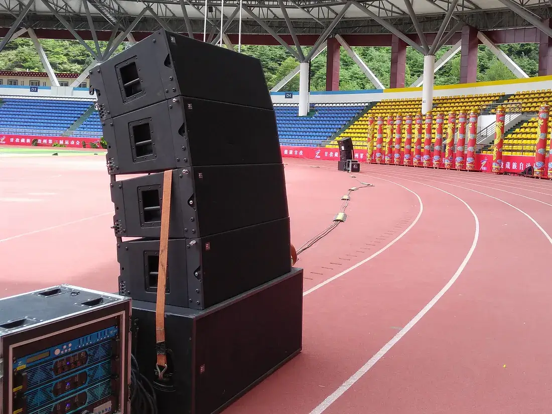 Hệ thống Loa Line Array ZSOUND cho các Sự kiện Thể thao